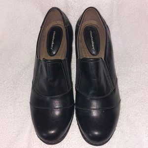 Black Cloudwalkers by the Avenue